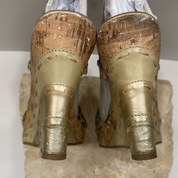 Classified Gold Slingback Strappy Platform High Heel Cork Wedge Sandal Sz 10 - Picture 7 of 12